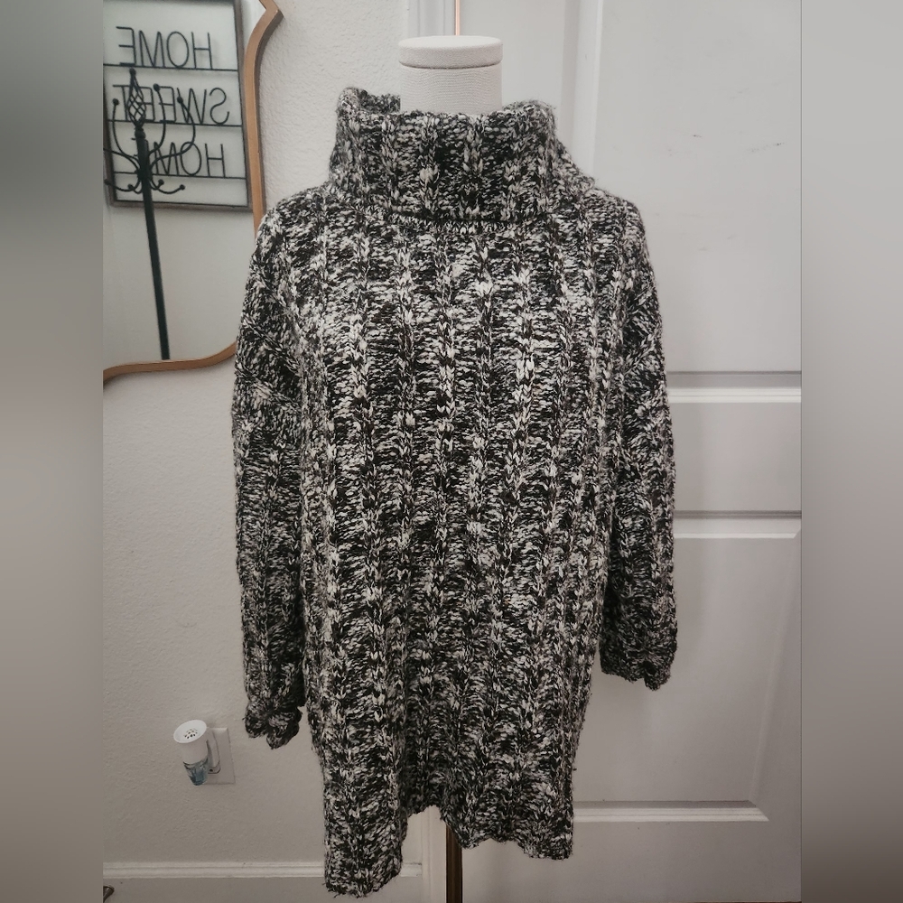 Cozy Women's Sweater Turtleneck
